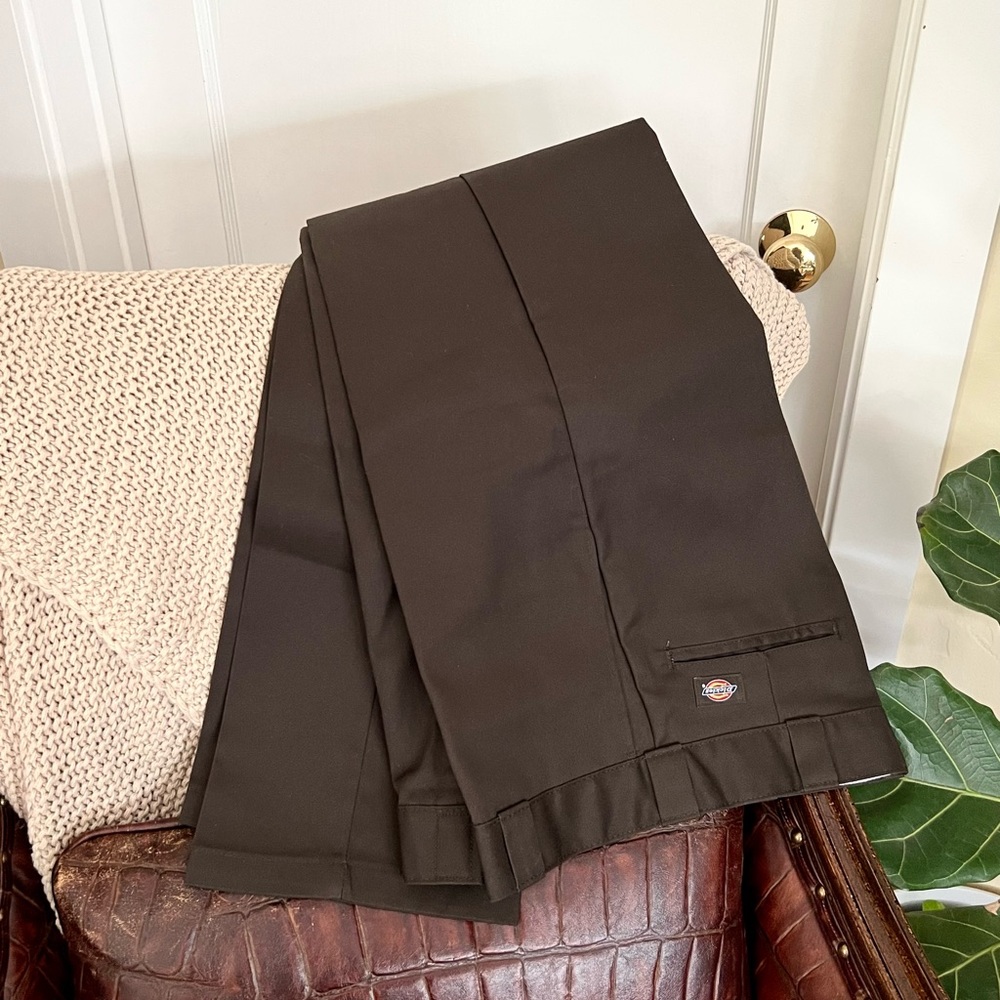 Dickies Twill Pants, 874 Original Fit, dark brown, 32x34 (tall) NWOT